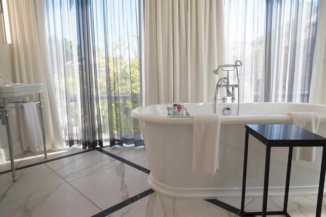 The Manor House At The Queen Victoria Hotel By Newmark Cape Town Exterior photo